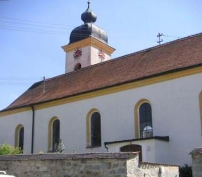 Pfarrkirche Neßlbach