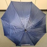 23-08-02 Regenschirm groß blau Autohaus Osterer.jpg